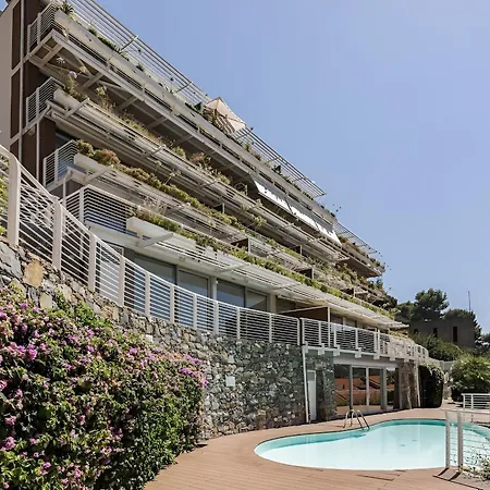 Panoramic View Apartment *